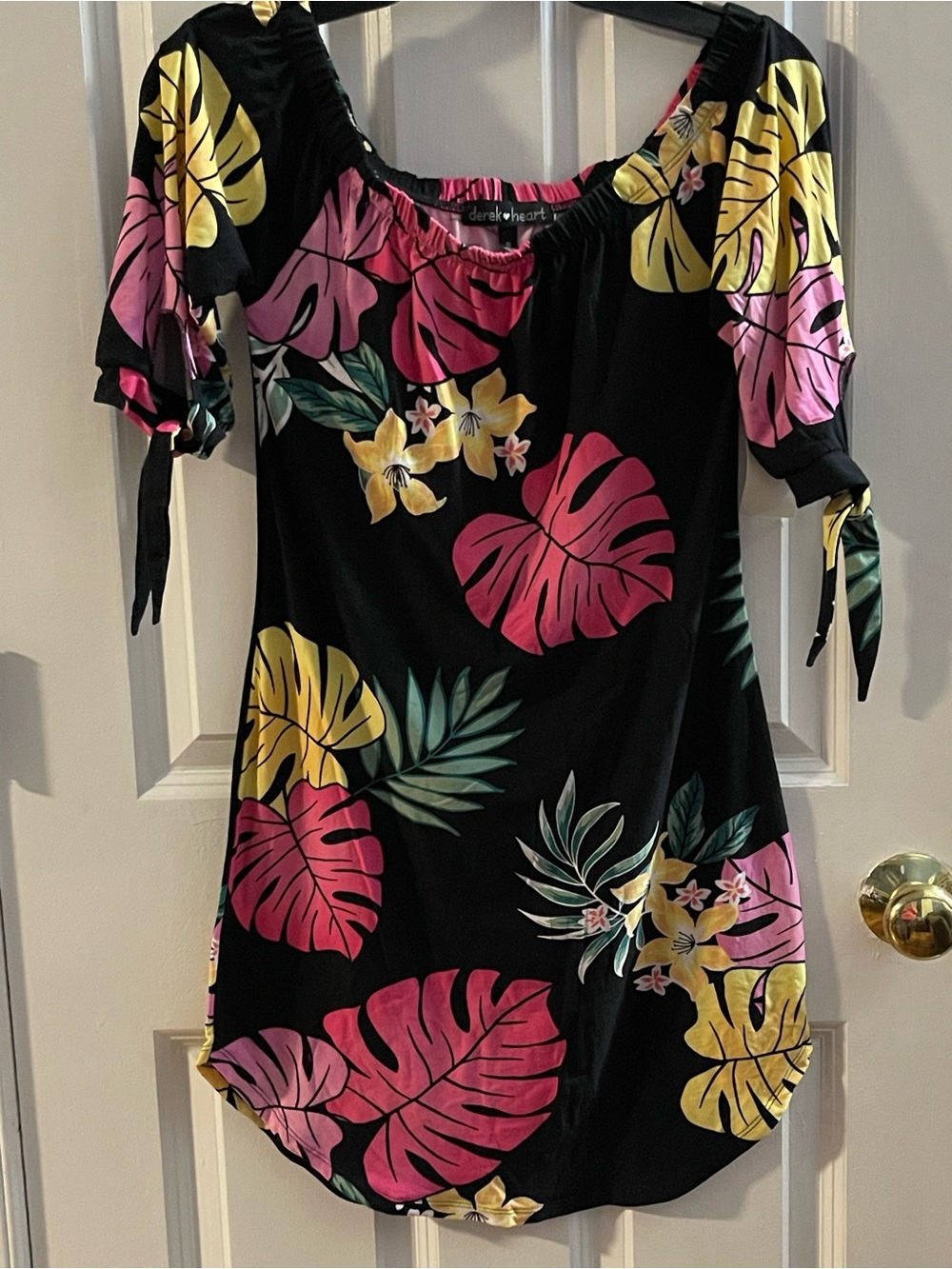 Derek Heart Black Off-Shoulder Tropical Mini Dress in Pink & Yellow Leaf Print